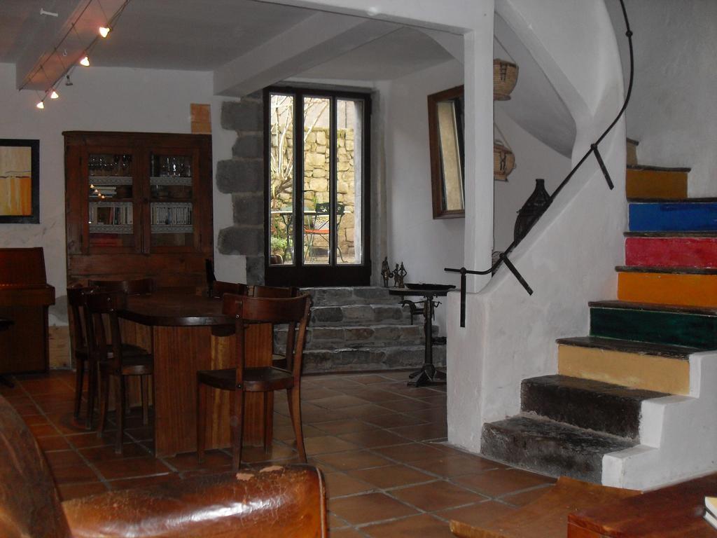 Chambre D'Hotes Les Bienvenus Lagrasse Habitación foto